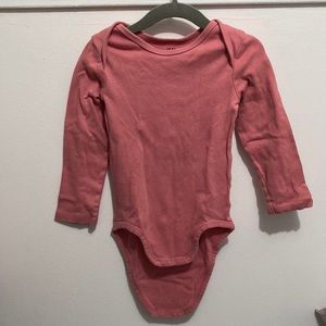 H&M 3T long sleeve onesie. EUC